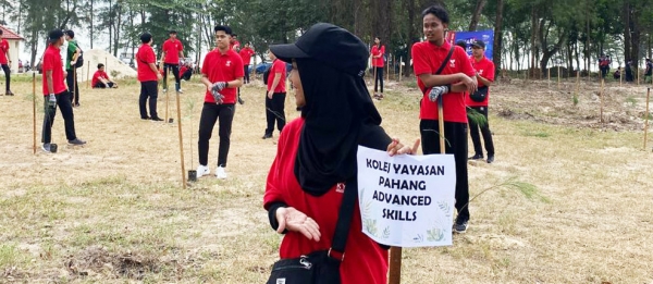 PROGRAM PENANAMAN POKOK SEMPENA HARI RADIO SEDUNIA 2023